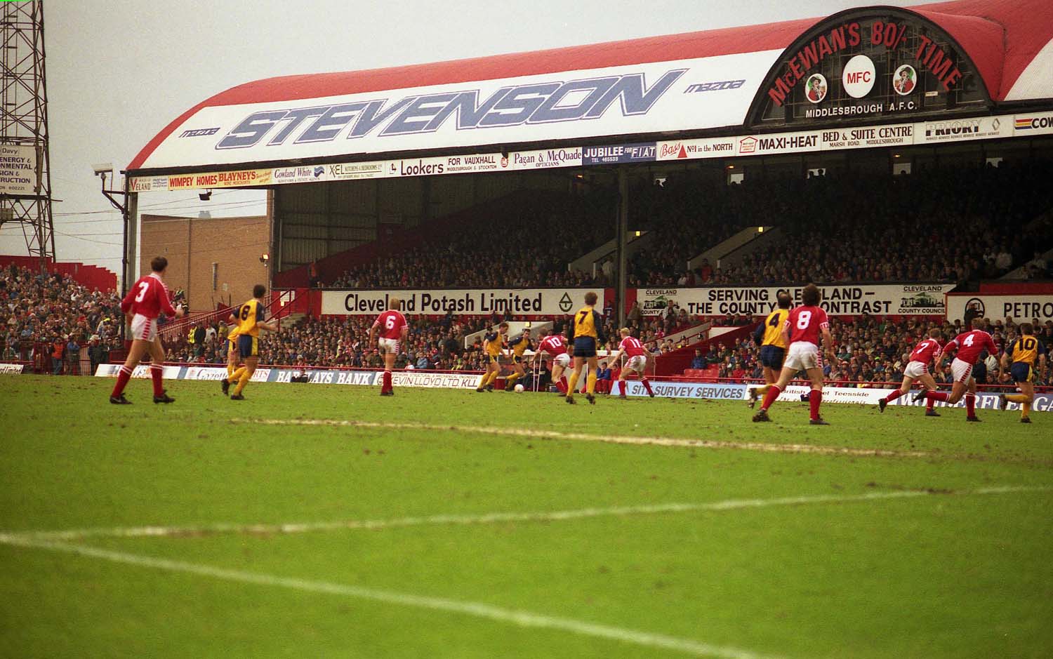 Ayresome_Park_in_1991_-_geograph.org.uk_-_2796728