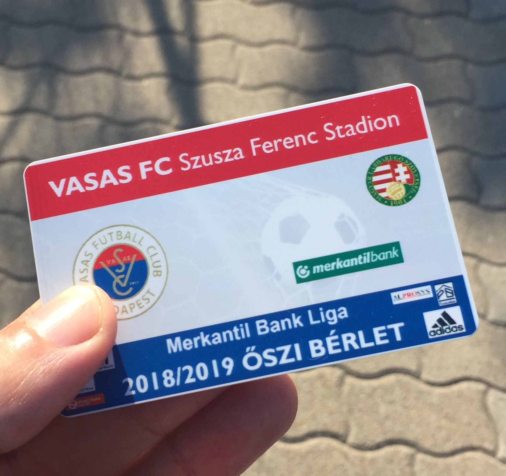 DA131711-52A2-433B-896E-9C835CB70C95